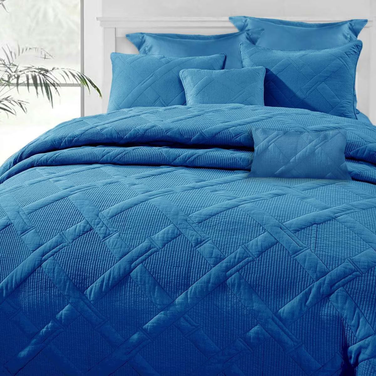 Ramesses French Blue 7- Piece Air Cloud Bamboo Blend Matelasse Comfort Set Queen