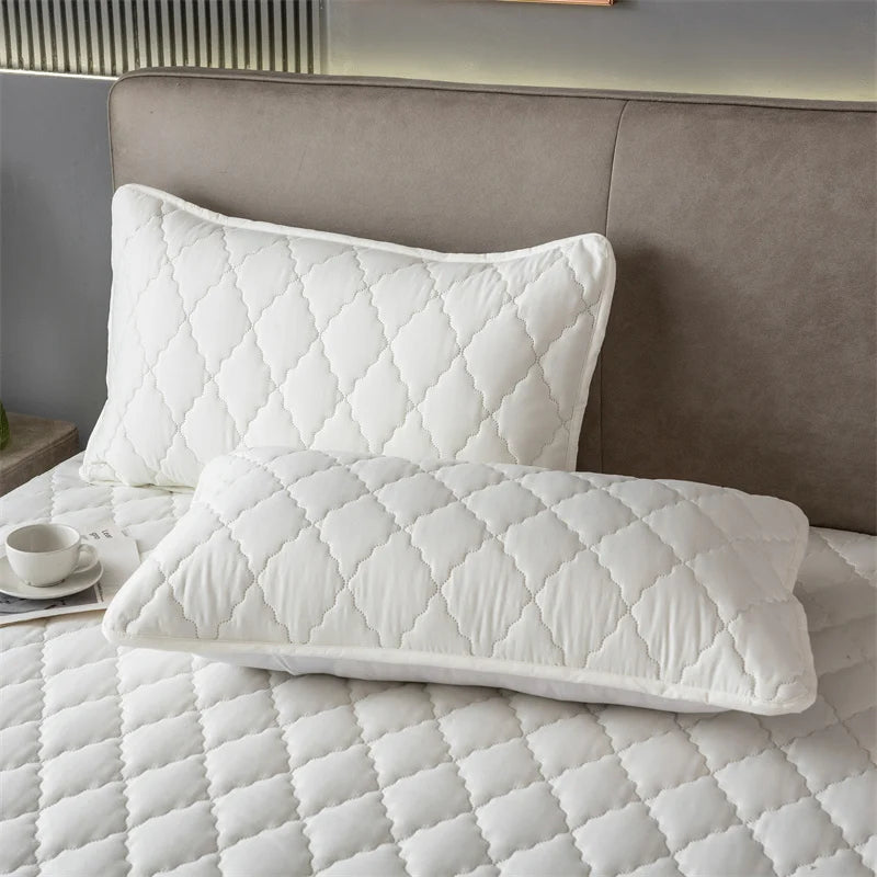 Waterproof Anti Stain Machine Washable Pillow Cover