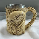 Alien-Themed 3D Mug, Resin Shell + 304 Stainless Steel Liner, Spine-Shaped Handle Dark Style, Halloween Living Room Decor, Sci-Fi Fan Gift!(beige)
