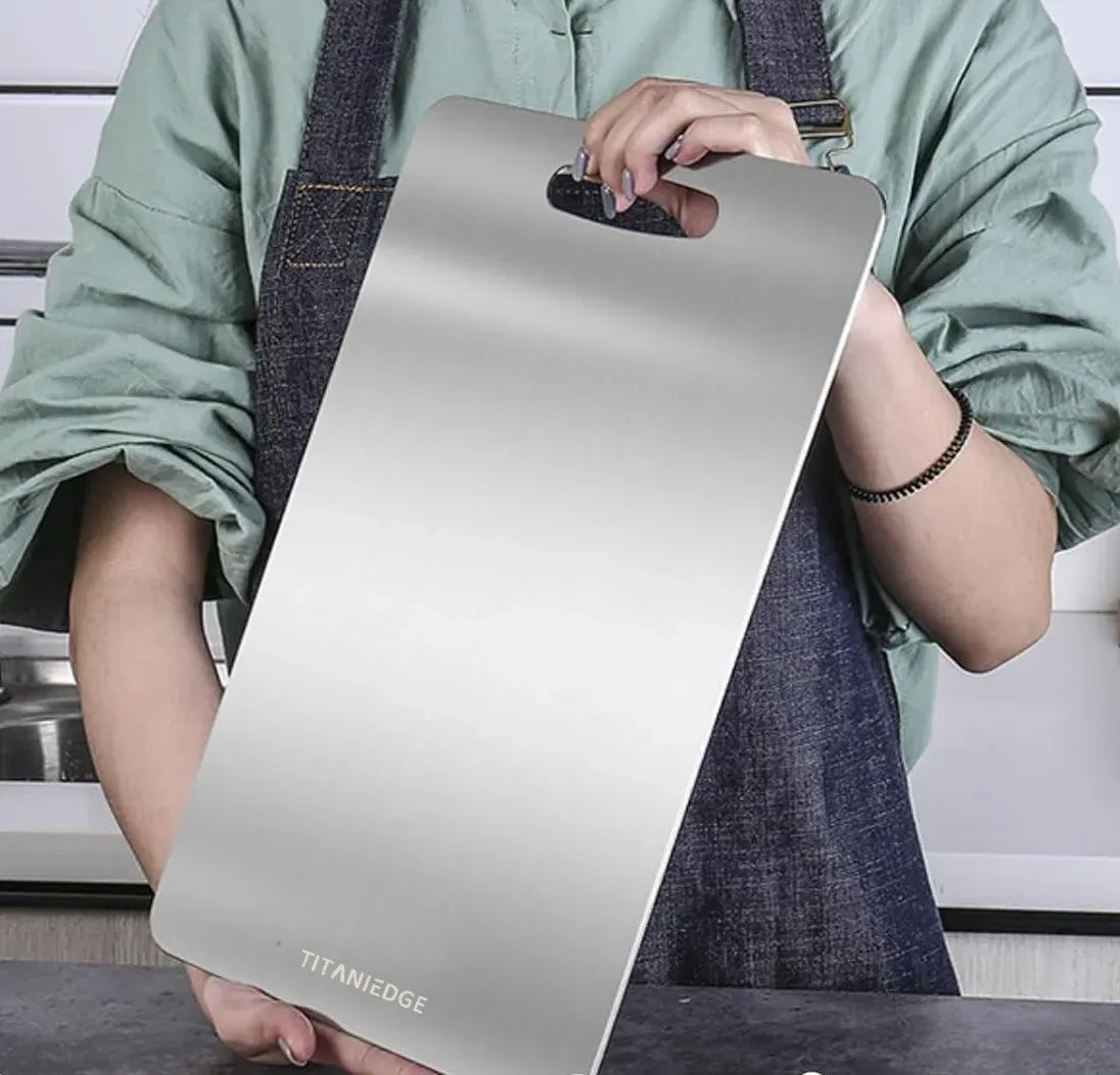 Double-Sided Titanium Cutting Board in Silver, 29x20cm, Ideal for Kitchen and Camping