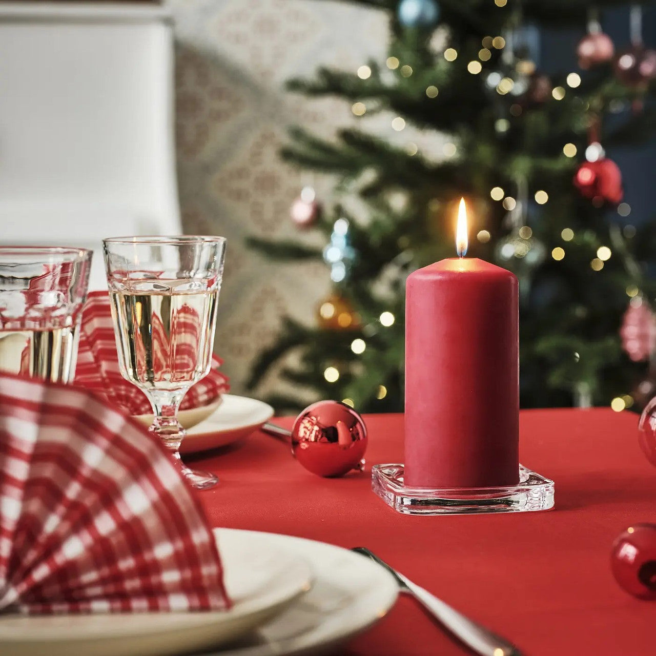 4 Pack Red Wax Pillar Advent Candles Xmas Wedding Party Table Room Centrepiece Decor Graduated sized 6 to 15cm High
