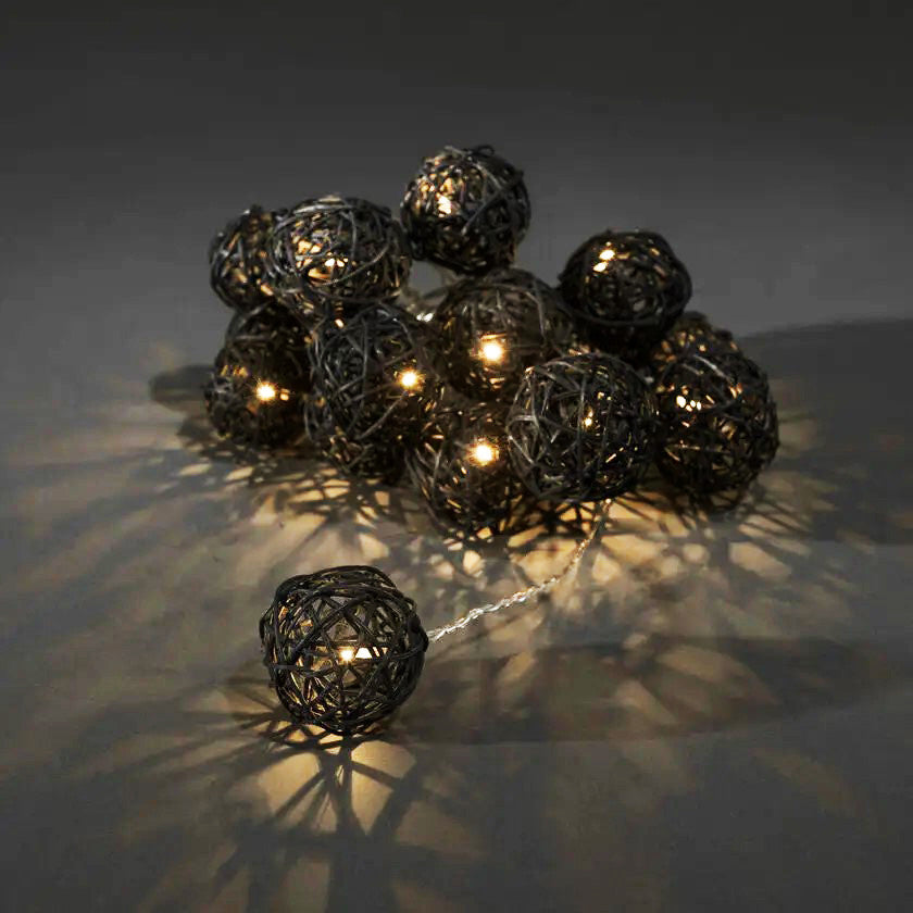 1 Set of Black 5cm Rattan Cane 50 Ball Battery Powered LONG 5m String Lights Christmas Gift Home Wedding Party Bedroom Decoration Table Centrepiece