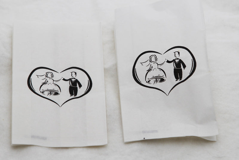 100 Pack Wedding Cake Bags Greaseproof Wax Paper Slice Take Home Favour Bride Groom in Heart