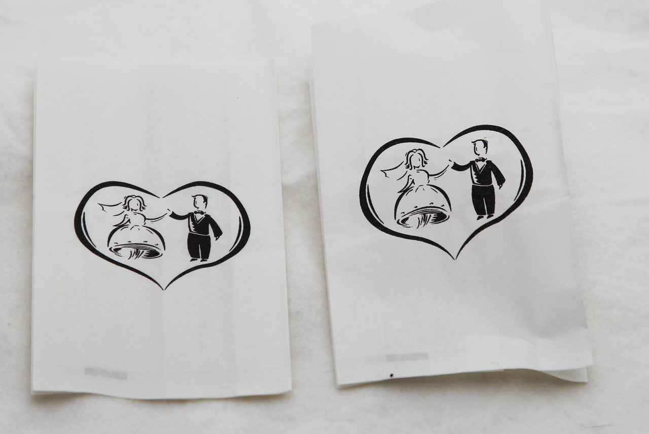 50 Pack Wedding Cake Bags Greaseproof Wax Paper Slice Take Home Favour Bride Groom in Heart