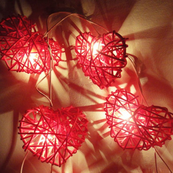20 Red 3D Hollowed Rattan Heart-Shaped 3M String Fairy Lights, Battery (AA) Indoor & Outdoor Decorations Wedding Valentines Romantic Room Table Lighting