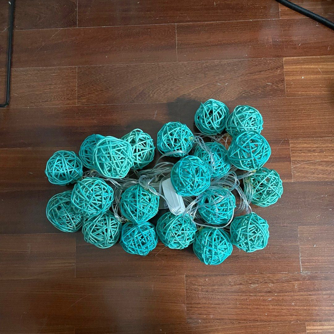 1 Set of Turquoise Blue 5cm Rattan Cane 50 Ball Battery Powered LONG 5m String Lights Christmas Gift Home Wedding Party Bedroom Decoration Table Centrepiece