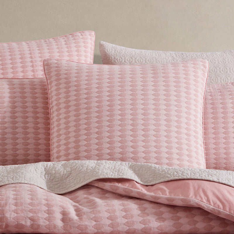 Platinum Collection Frankie Blush Honeycomb Waffle Jacquard Quilt Cover Set Super King