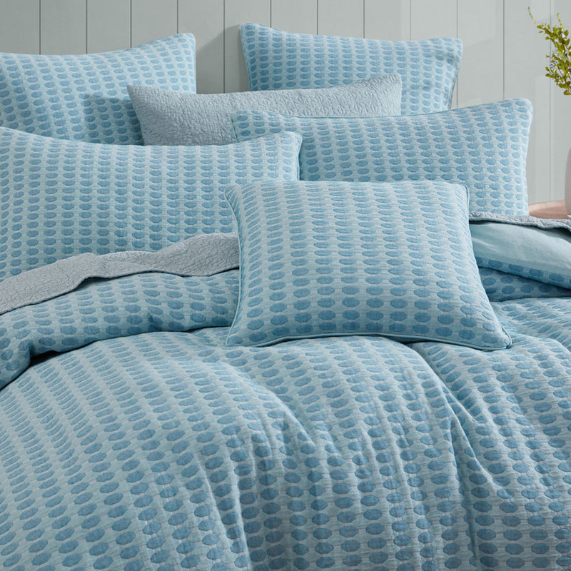 Platinum Collection Frankie Turquoise Honeycomb Waffle Jacquard Quilt Cover Set Queen