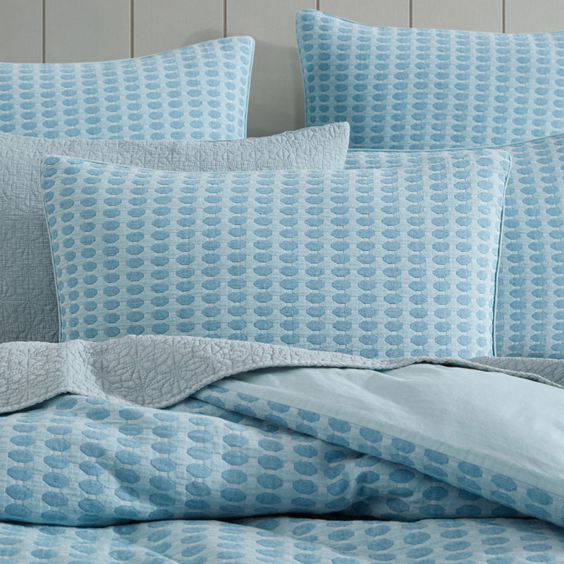 Platinum Collection Frankie Turquoise Honeycomb Waffle Jacquard Quilt Cover Set Queen