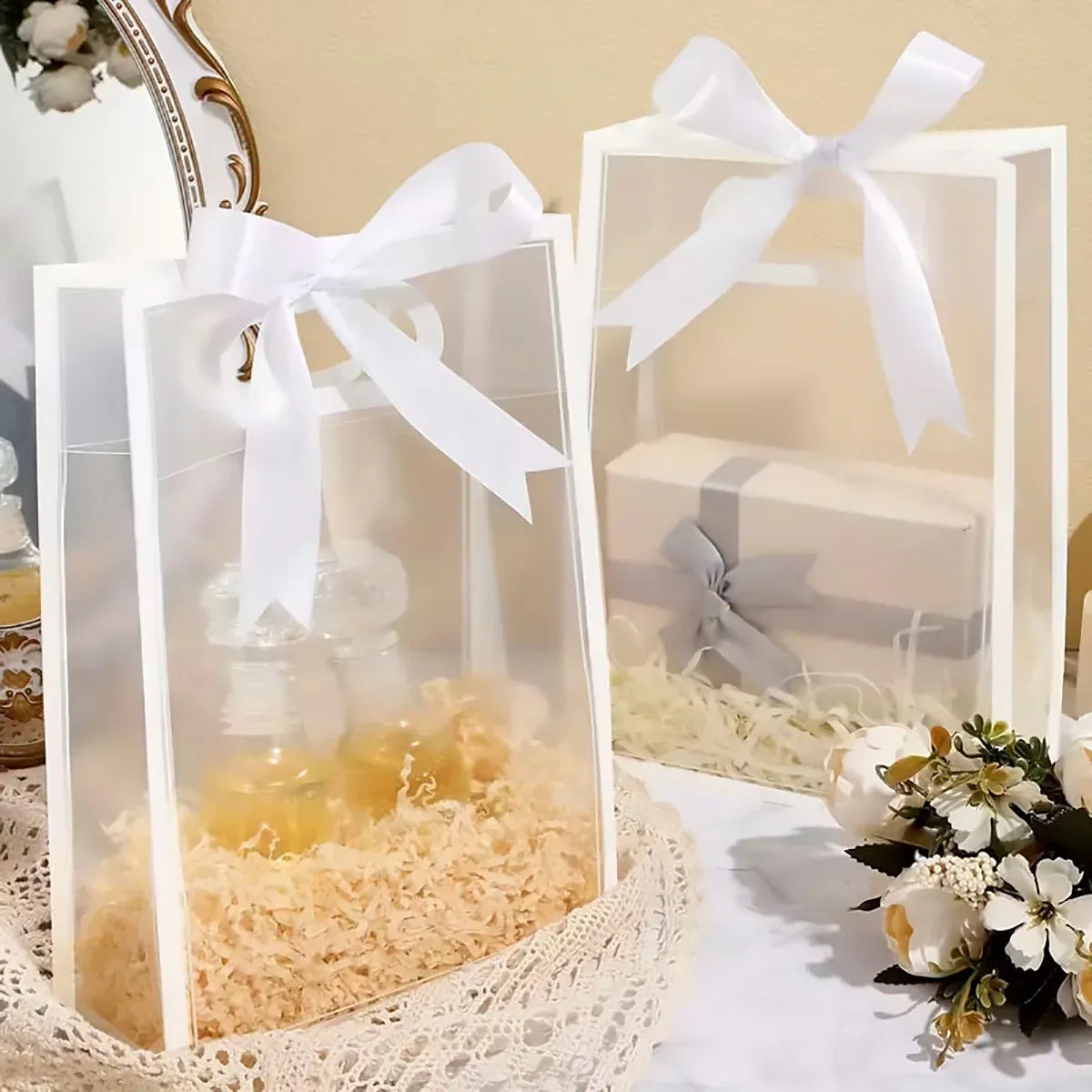 Reusable Frosted Plastic Gift Bags with Handle for Gifts Flowers 20 Pack - 15x10x25cm