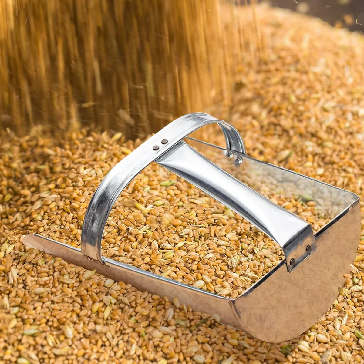 Multi Functional Iron Shovel Feed Grain Spoon Shovel Farm Tool for Agriculture