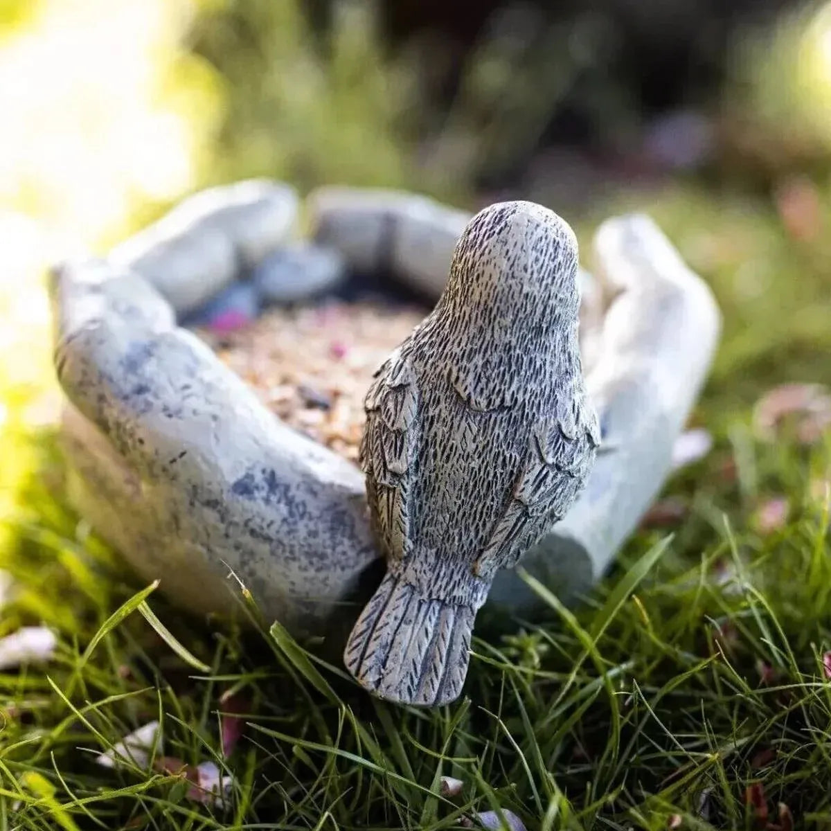 Creative Unique Resin Bird Feeder Garden Ornament Decorative Lawn Statue Outdoor
