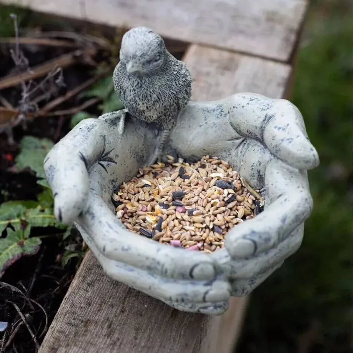 Creative Unique Resin Bird Feeder Garden Ornament Decorative Lawn Statue Outdoor
