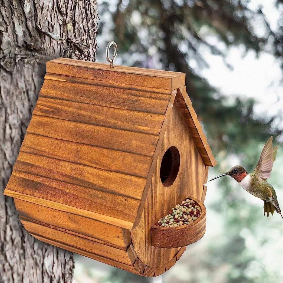 Hanging Wooden Birdhouse Outdoor Bird Shelter for Garden Backyard Decoration