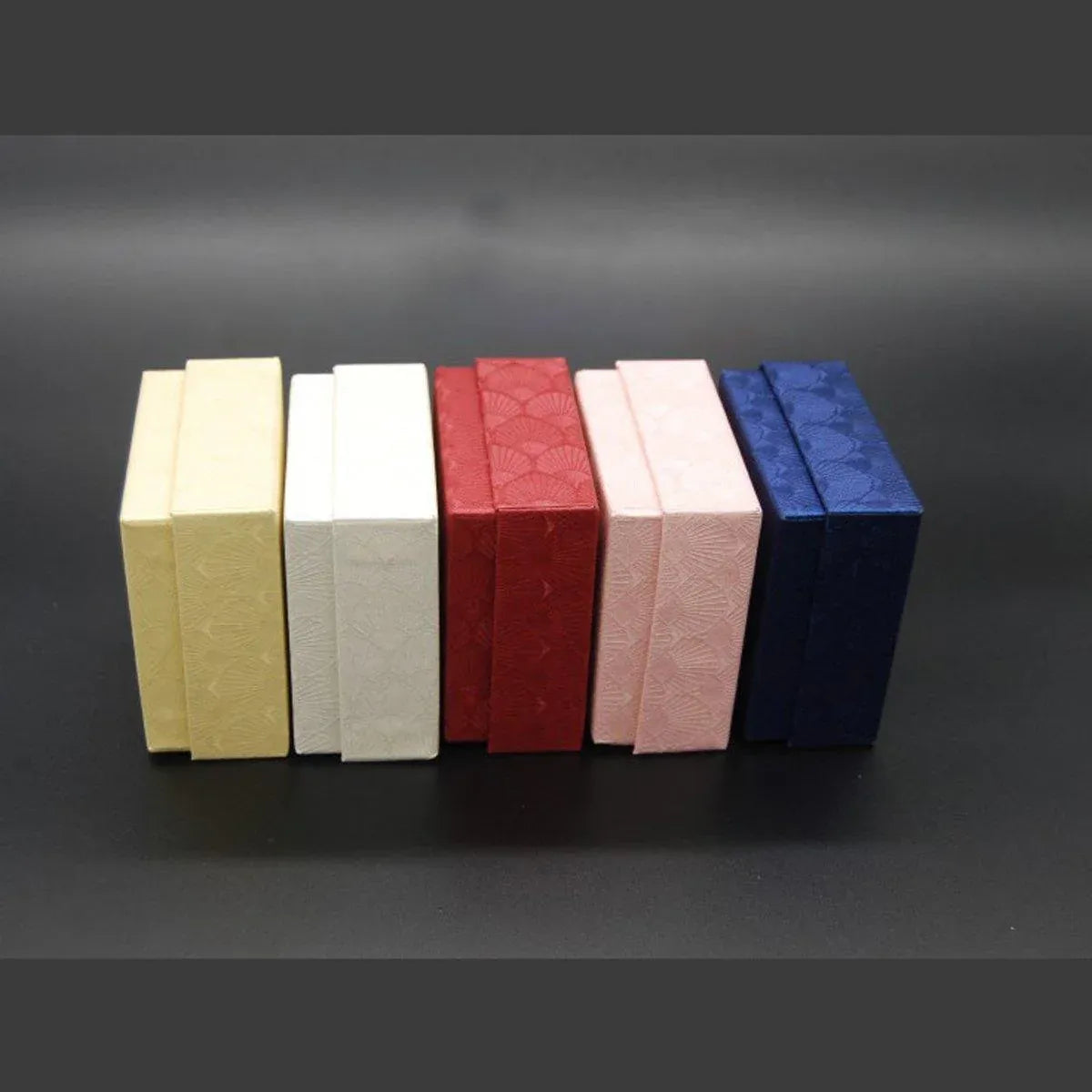 25X Jewelry Gift Boxes Shell Pattern 7.5CM Small GiftBox Empty Jewelry With Foam - Red