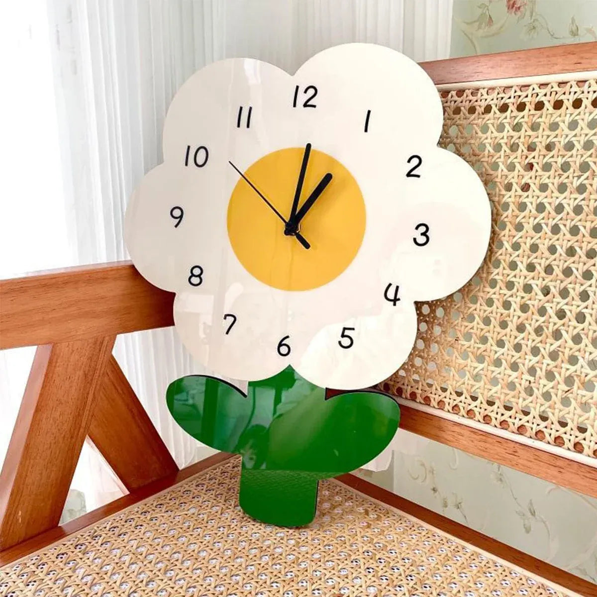 Flower Shape Wall Clock for Kitchen Living Room Bedroom Wall Decor Gift