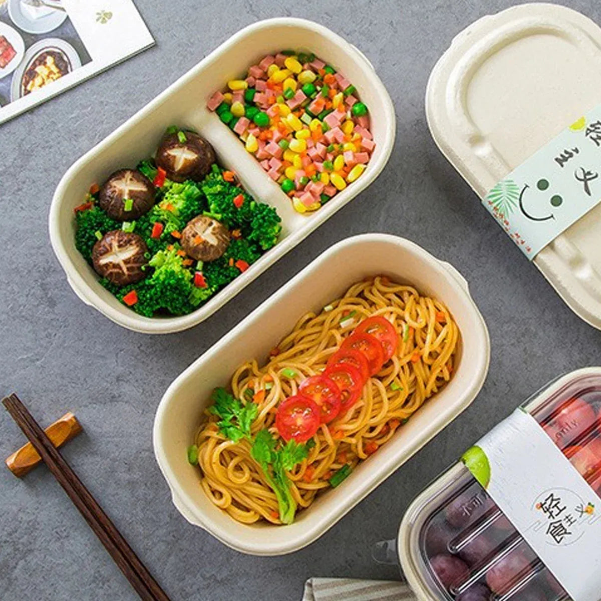 50PCS Disposable Two-Compartment Light Meal Salad Box with Lids Leakproof - 700ml