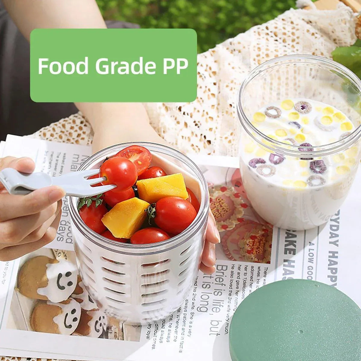 Portable Drainable Fruit Cup Plastic Sealed Cup for Snacks and Travel Use - Green