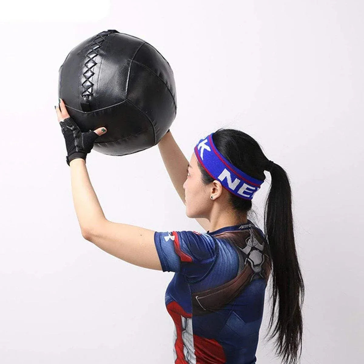 Non-Elastic Soft Squat Wall Ball for Solid Gravity and Balance Training Workouts - 2kg