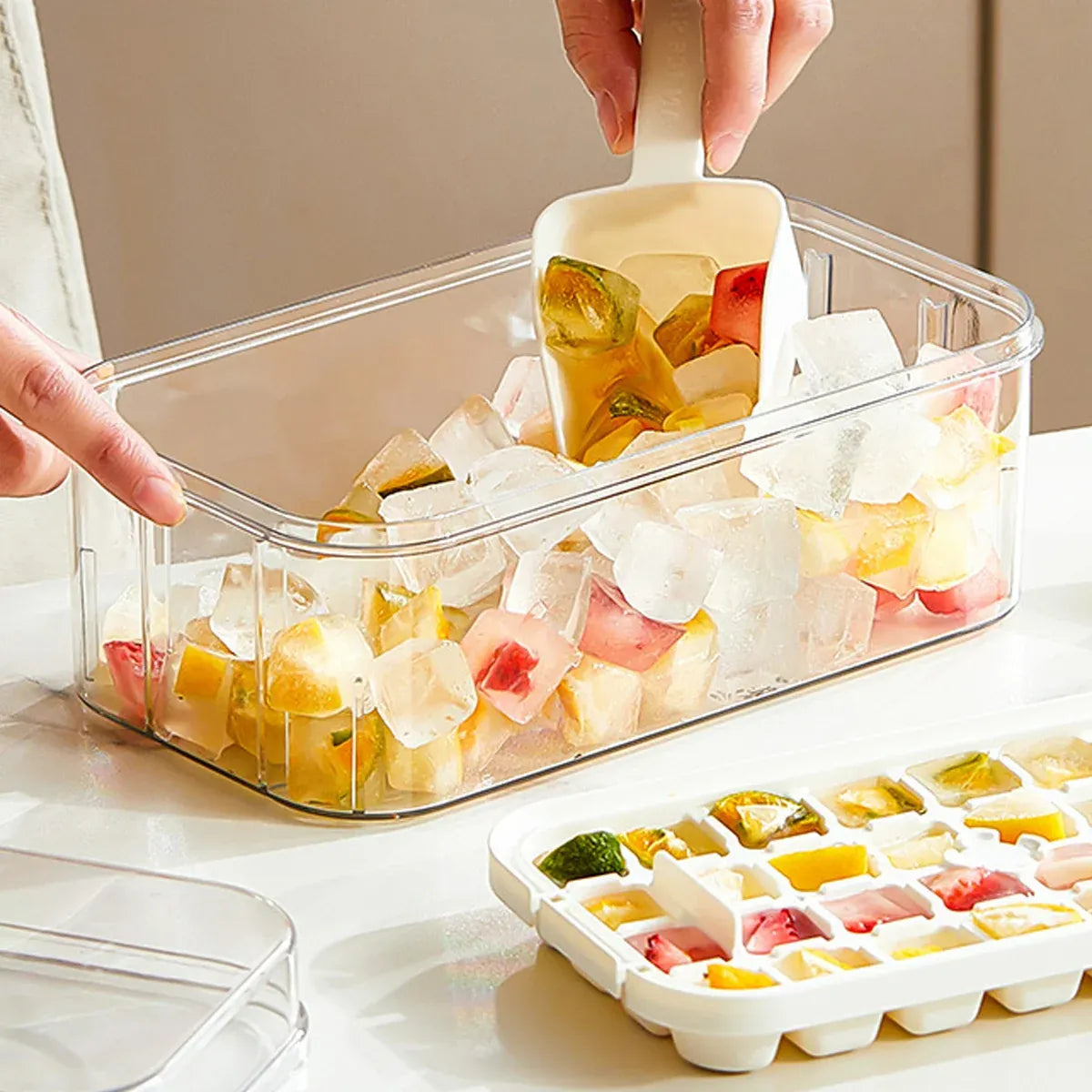 Large Capacity Press Ice Cube Tray Ice Mold for Party Bar Home Accessories - White