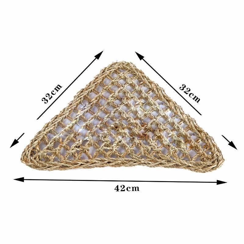 Comfortable and Natural Straw Reptile Bed Hammock for Basking and Relaxation - 32*32*42CM