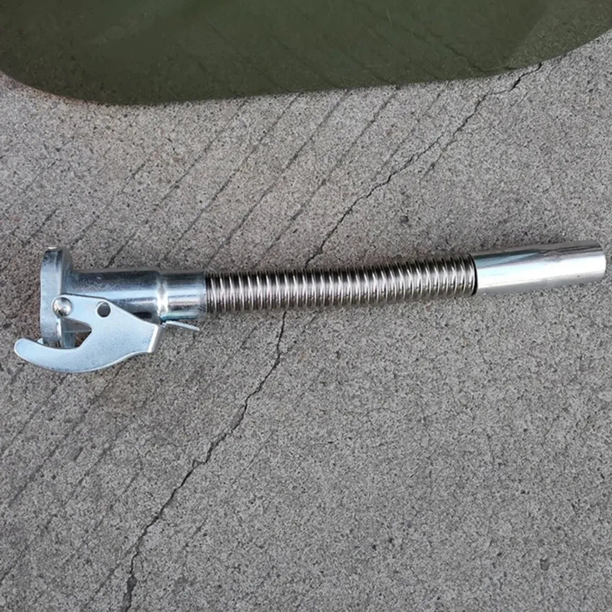 Stainless Steel Oil Pourer Oil Nozzle Tube Metal Material Bendable Press Lid