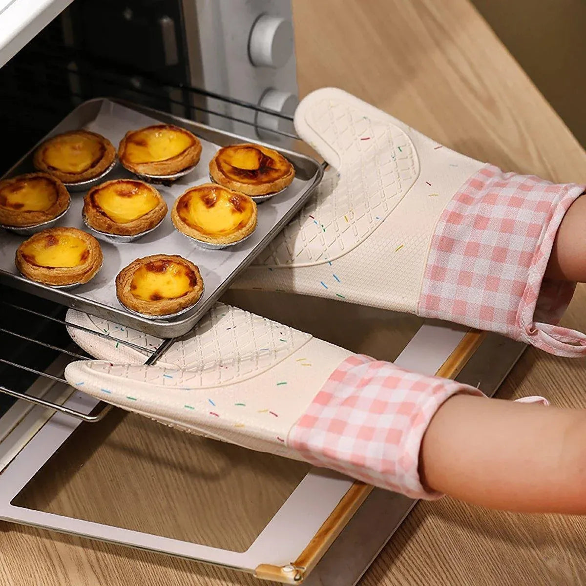 Silicone Oven Mitts Long Heat Resistant Anti-Hot Microwave Insulation Gloves - Pink