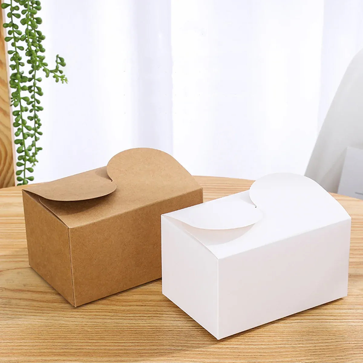 50PCS Foldable Gift Paper Boxes 15x10x8.5cm Khaki White for Party Wedding Use - White