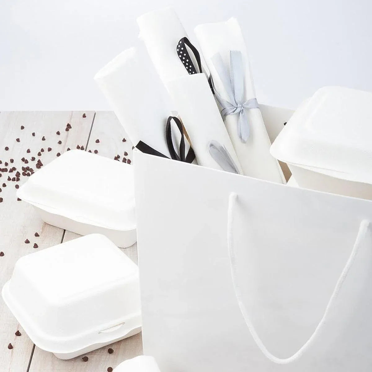 50PCS Kraft Paper Gift Bags Custom Blank Shopping Handbags for Garment Packaging - 13x19x6cm