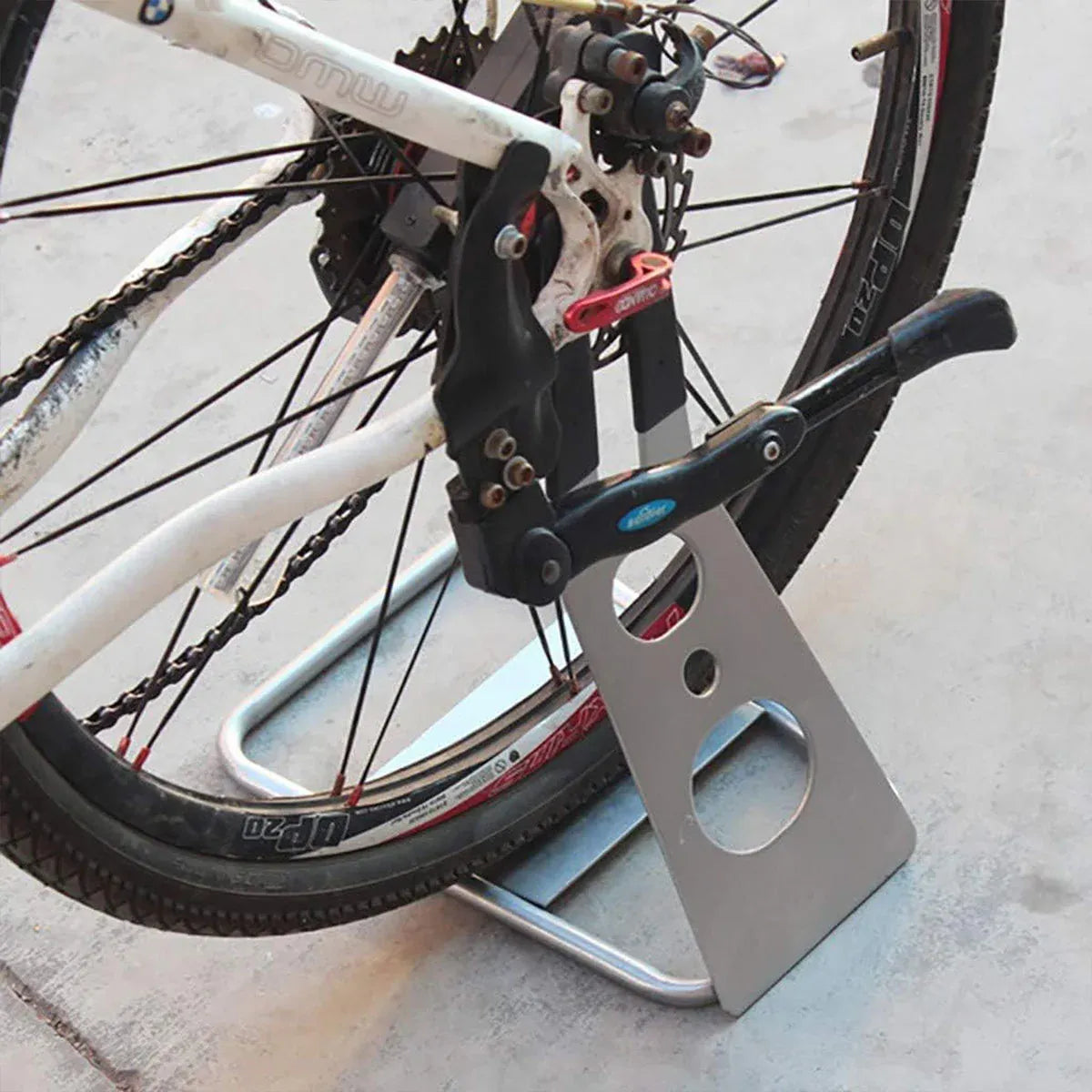 Top Quality Floor Stand Holder Triangle Rear Hub Mount Bike Bicycle Storage Rack