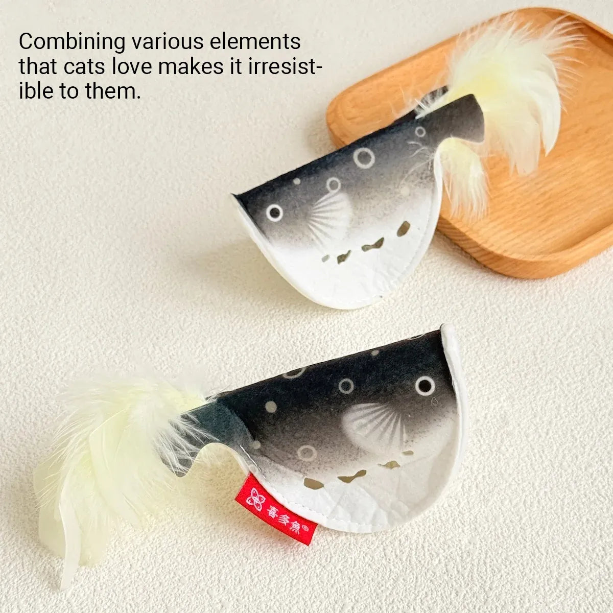 2pcs Catnip Pufferfish Cat Toy with Feather Tail Bell Interactive Felt Toy