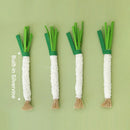 5pcs Simulation Scallion Cat Chewing Toy with Silvervine Bell Felt Interactive