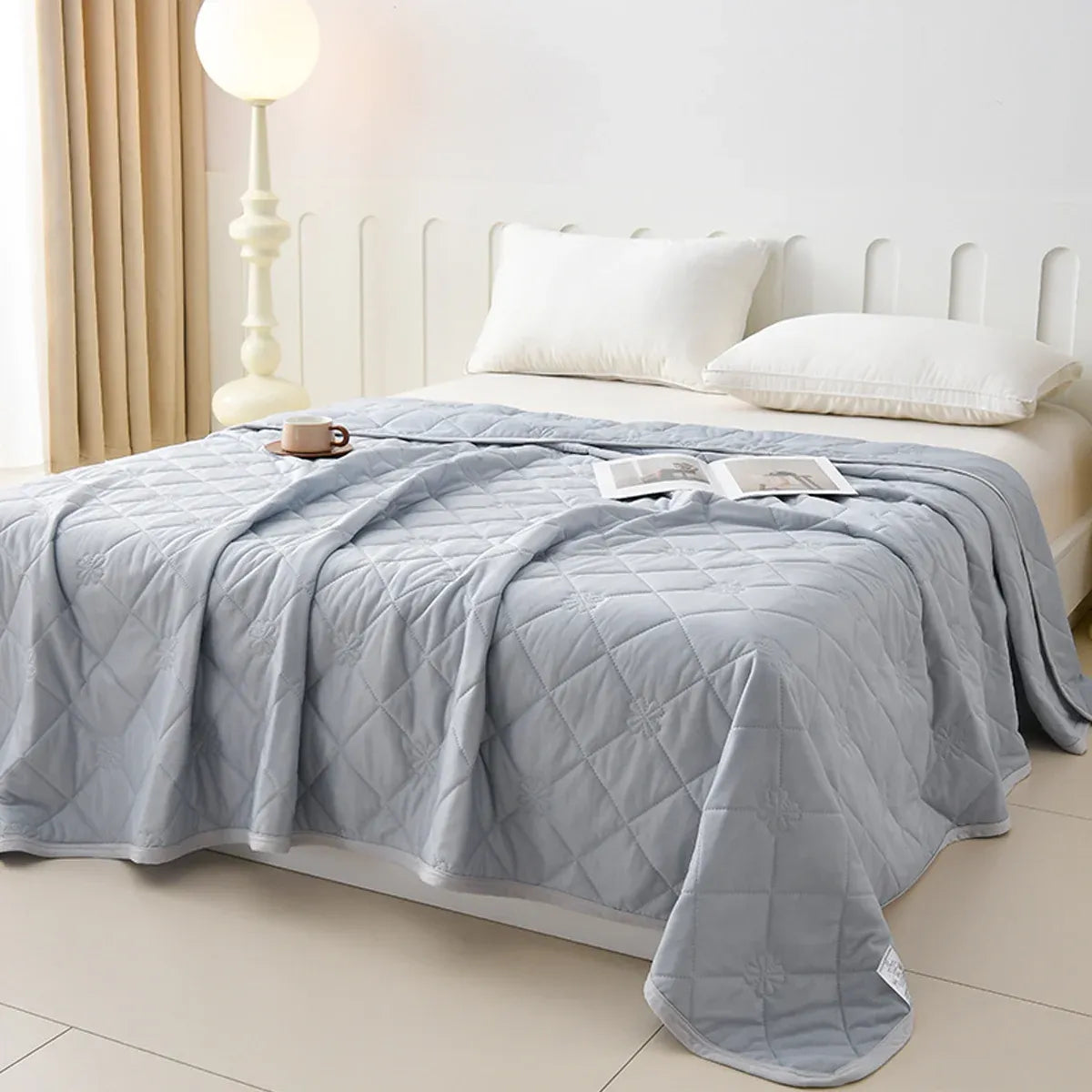 Cooling Summer Quilt 180 x 200cm Ice Silk Solid Colour Lightweight Comforter - Blue