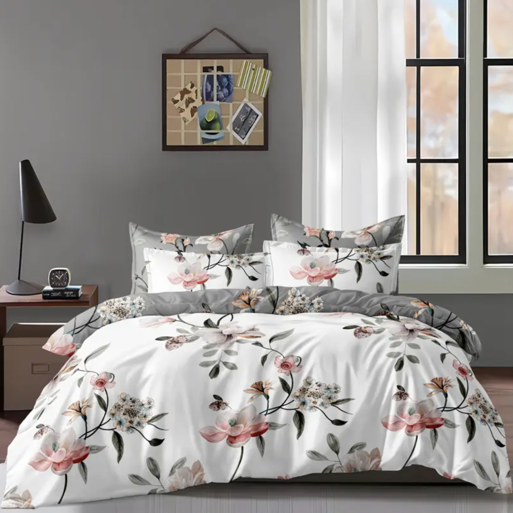 Dreamfields - Shadow Bloom Quilt Cover Set - (3pcs, Super King Size)