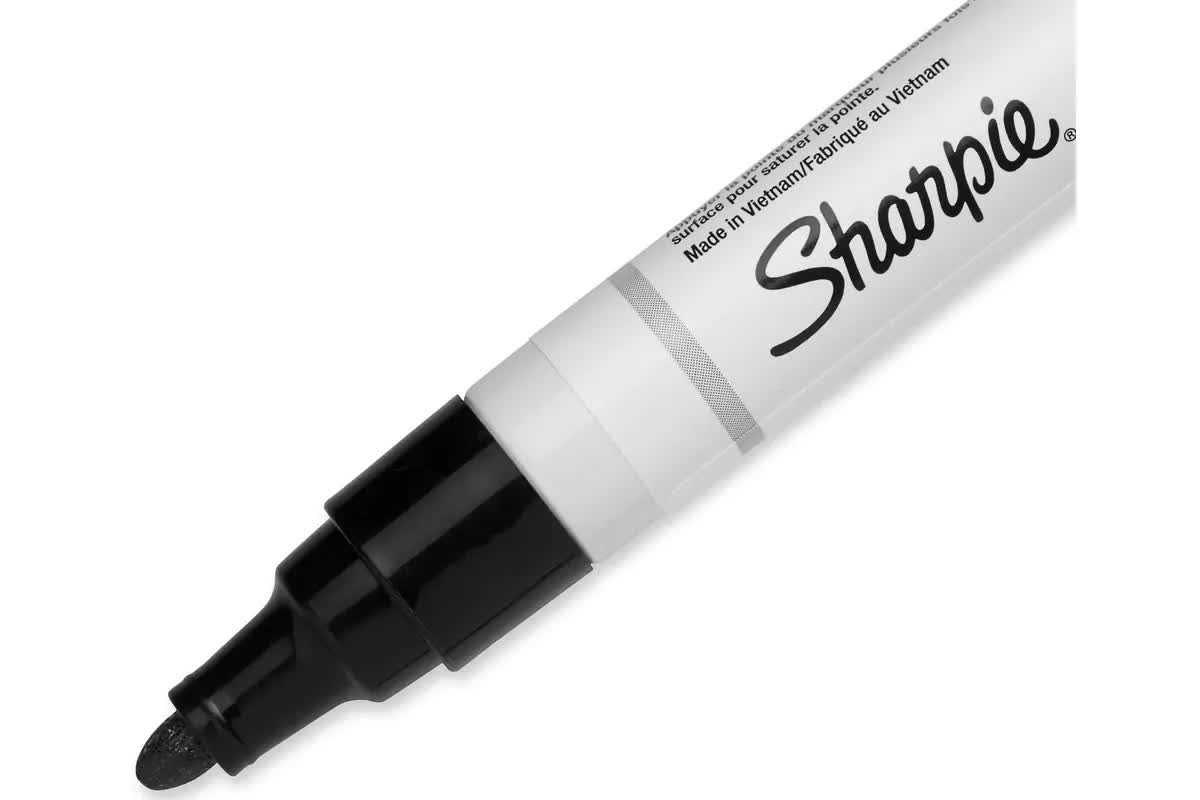 Sharpie Oil-Based Paint Marker - Medium Black