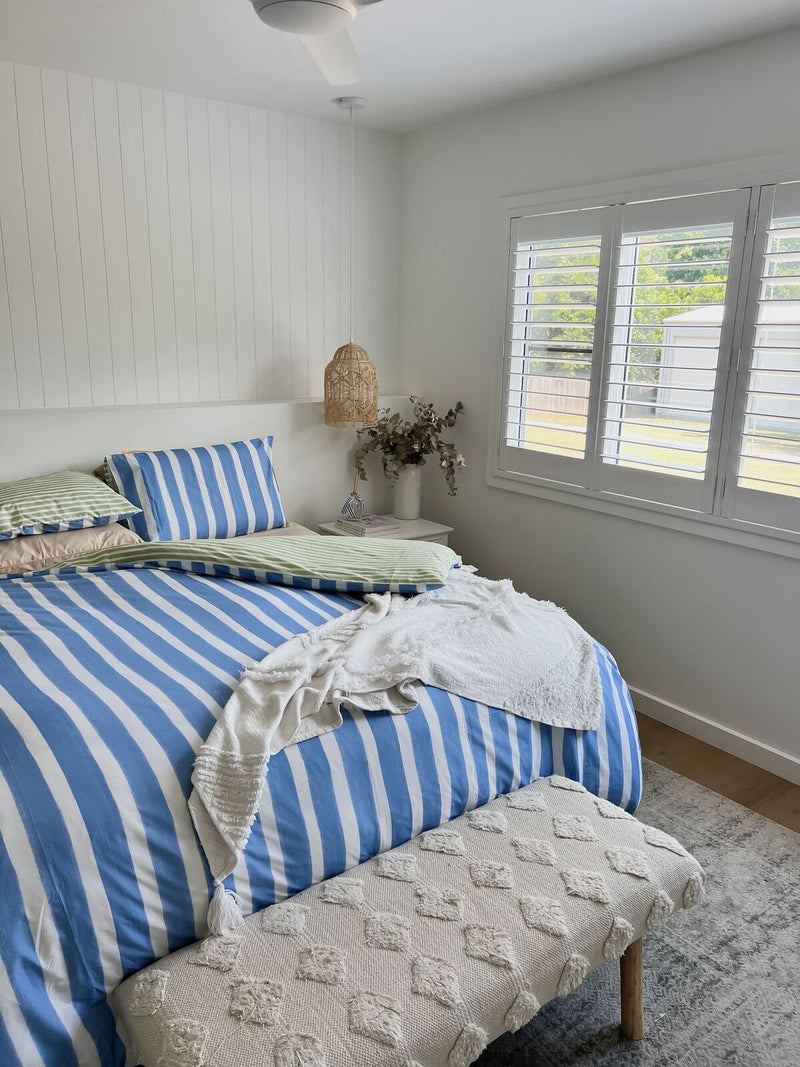 100% Cotton Duvet Quilt Cover Set w/ 2 Pillow Cases in Reversible Blue/Green/White Stripe - Queen