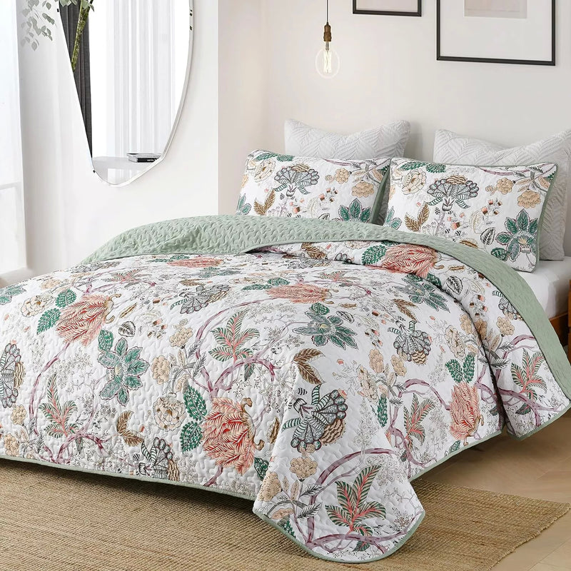 Understated Quilted coverlet and pillowcovers set: Subtle Elegance - Queen size