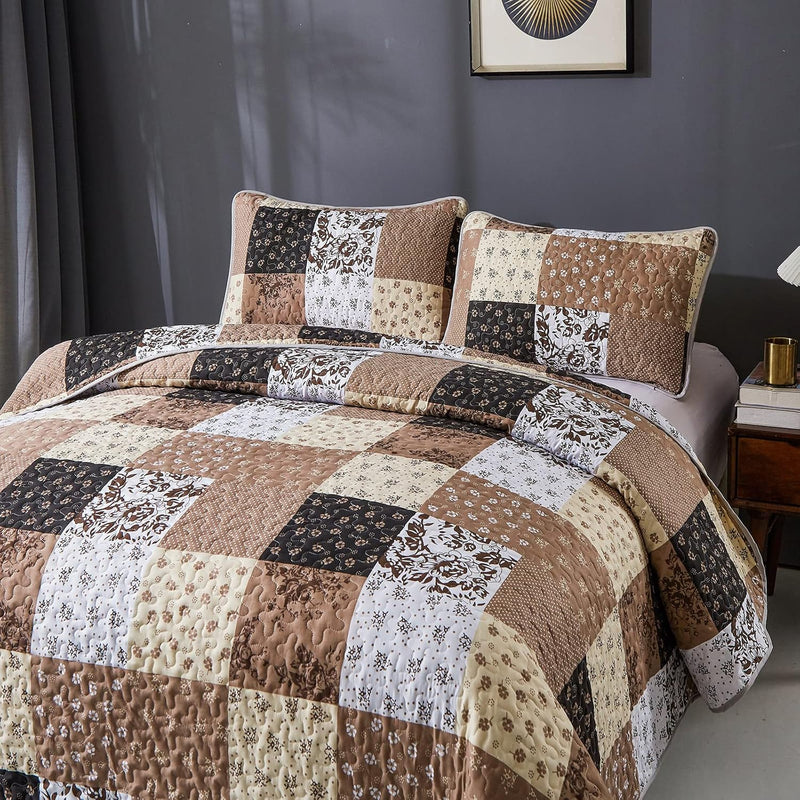 Winsome Quilted coverlet and pillowcovers set: Irresistibly Charming - Queen size