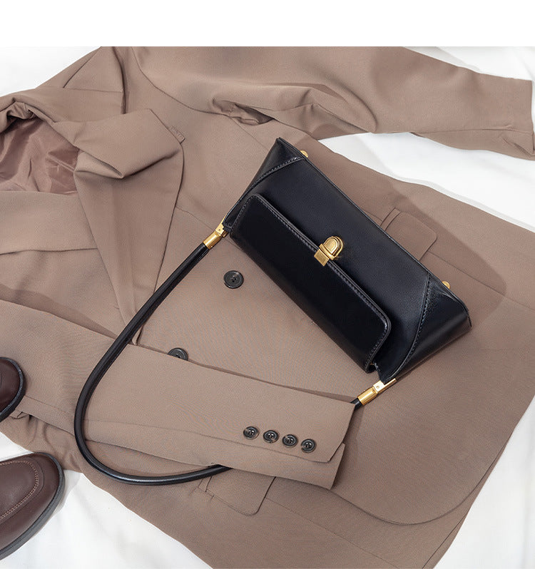 Black Elegant Vintage Baguette Shoulder Bag - Chic PU Leather Underarm Purse with Gold Clasp