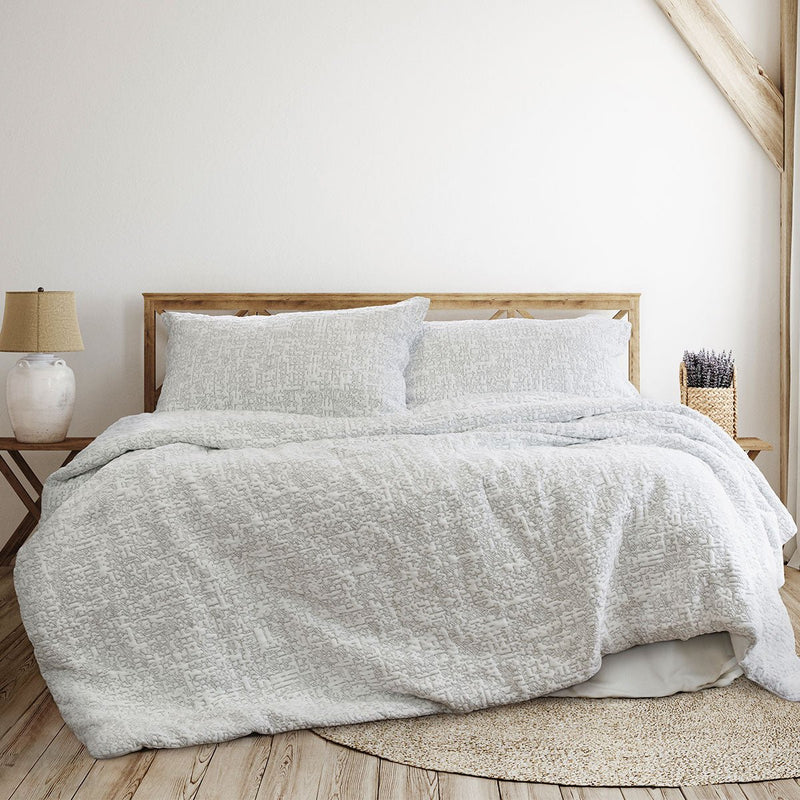 Ardor Norfolk White 3 Pcs Embossed Comforter Set Queen/King - NuSea