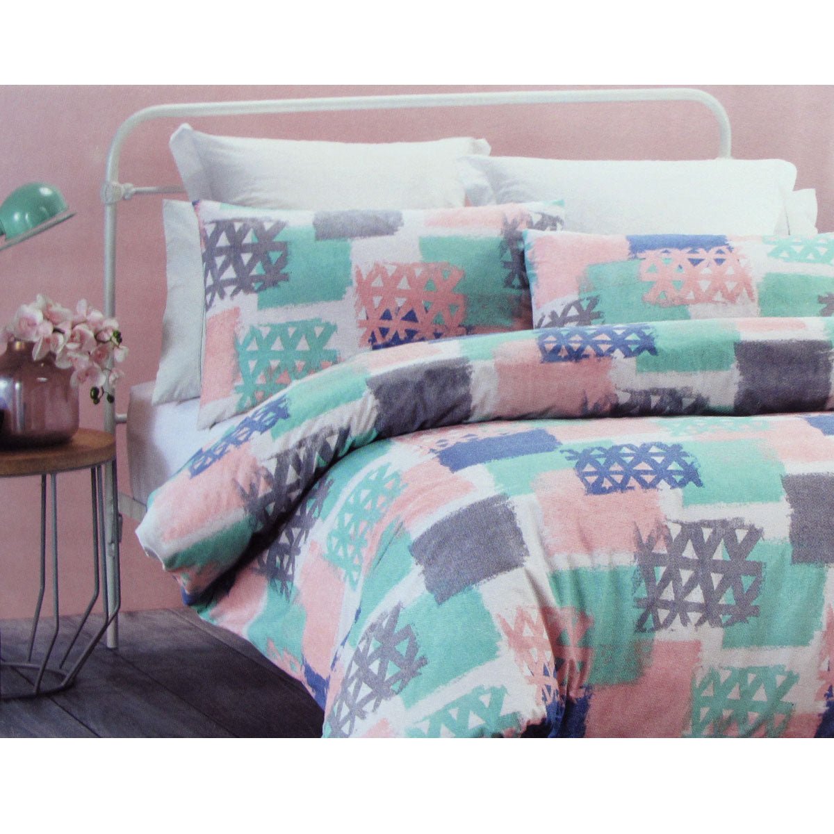 Belmondo Gouache Niro Easy Care Quilt Cover Set Queen - NuSea