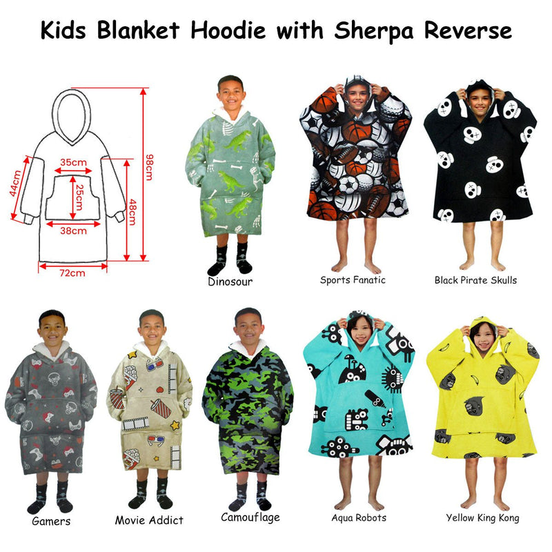 Blanket Hoodie with Sherpa Reverse Black Pirate Skulls - NuSea