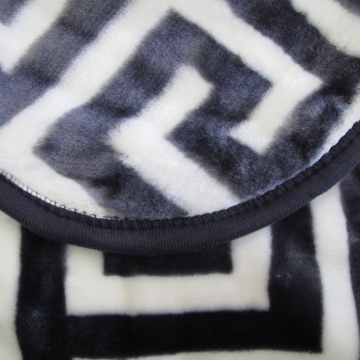 Bloomington 800GSM Greek Key Charcoal Winter Premium Quality 1 Ply Mink Blanket Double - NuSea