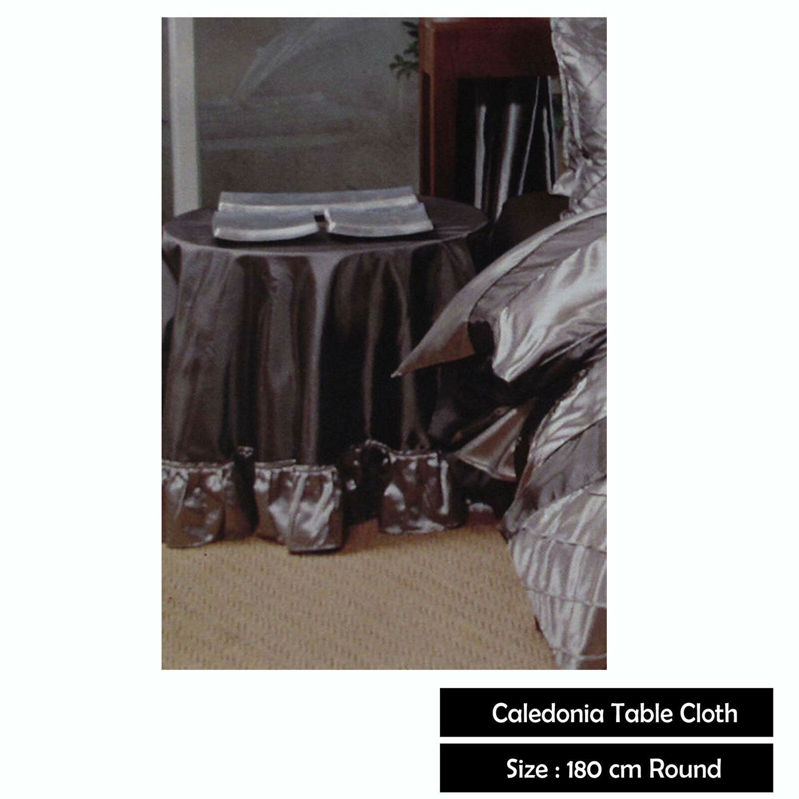 Boudoir Caledonia Black Silver Round Tablecloth - NuSea