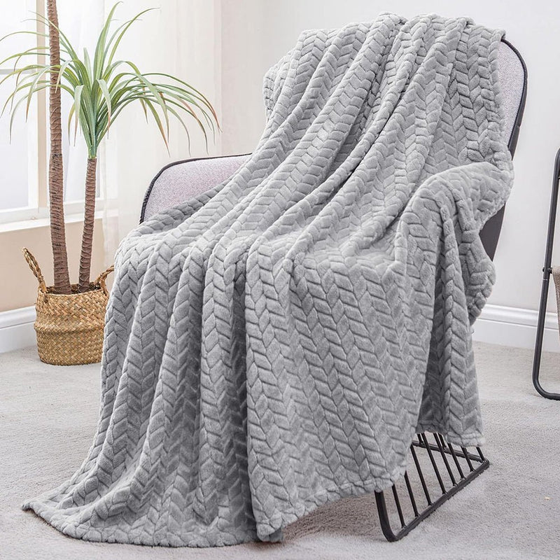 COMFEYA Soft Jacquard Leaves Pattern Flannel Fleece Throw Blanket - NuSea