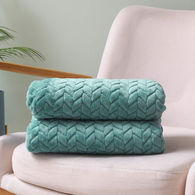 COMFEYA Soft Jacquard Leaves Pattern Flannel Fleece Throw Blanket - NuSea