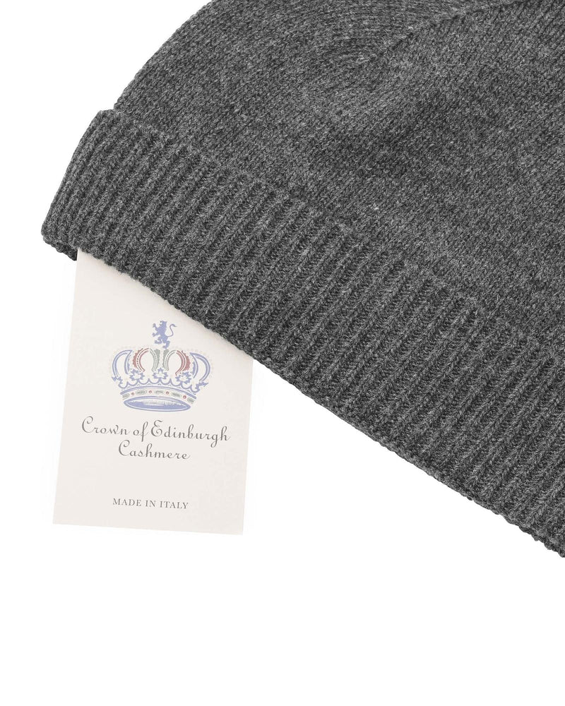 Crown of Edinburgh Cashmere Women's Cashmere Womens Classic Beanie in Grey - One Size - NuSea