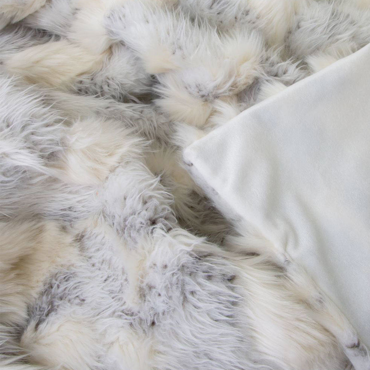 J Elliot Home Arctic Luxury Faux Fur Throw 130 x 160cm - NuSea