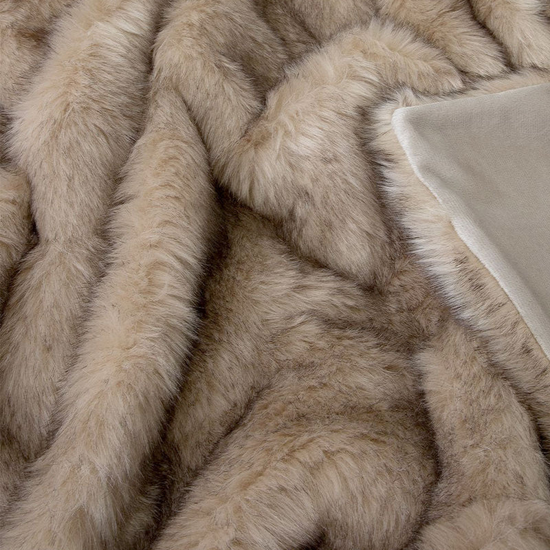 J Elliot Home Brown Fox Luxury Faux Fur Throw 130 x 160cm - NuSea