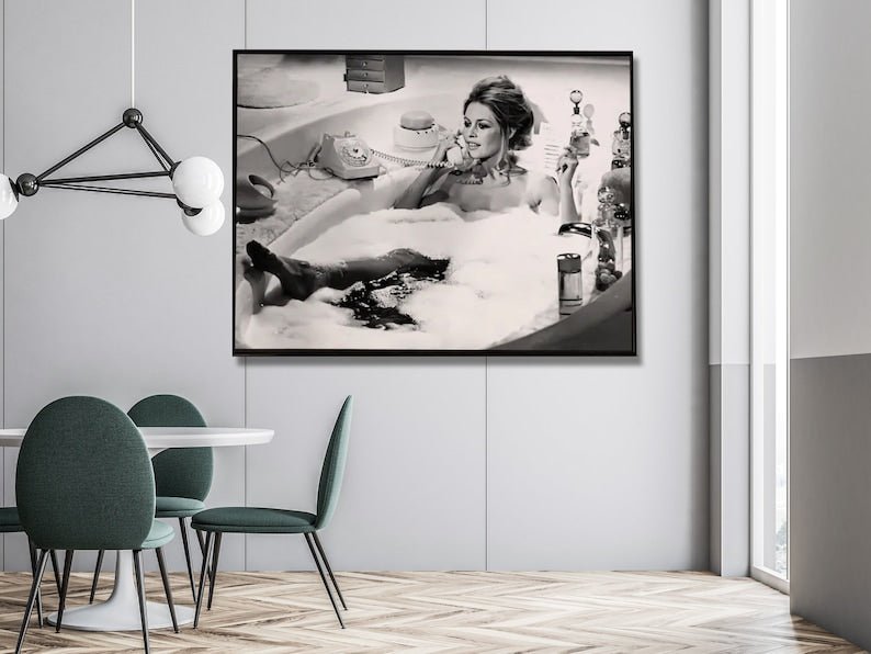 Wall Art 30cmx40cm Brigitte Bardot In the bath poster, Black Frame Canvas - NuSea